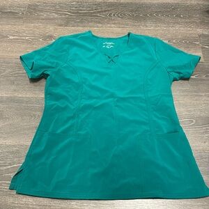 Cherokee scrub top